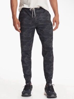 Vuori Sunday Performance Camo Jogger Men’s M/L